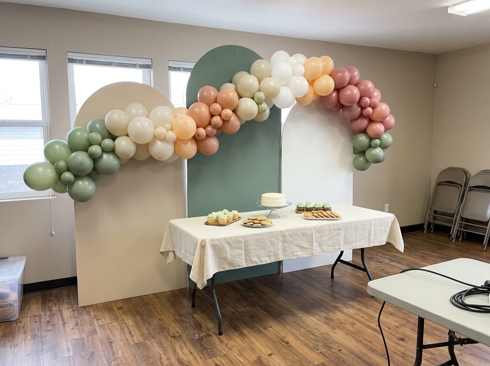 Chiara arched backdrop trio with balloons